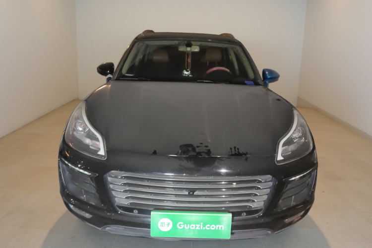 众泰SR9 2017款 2.0T 自动极致之光版车身外观2