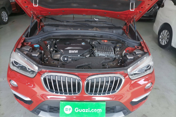 宝马X1 2019款 sDrive18Li 尊享型机舱底盘24