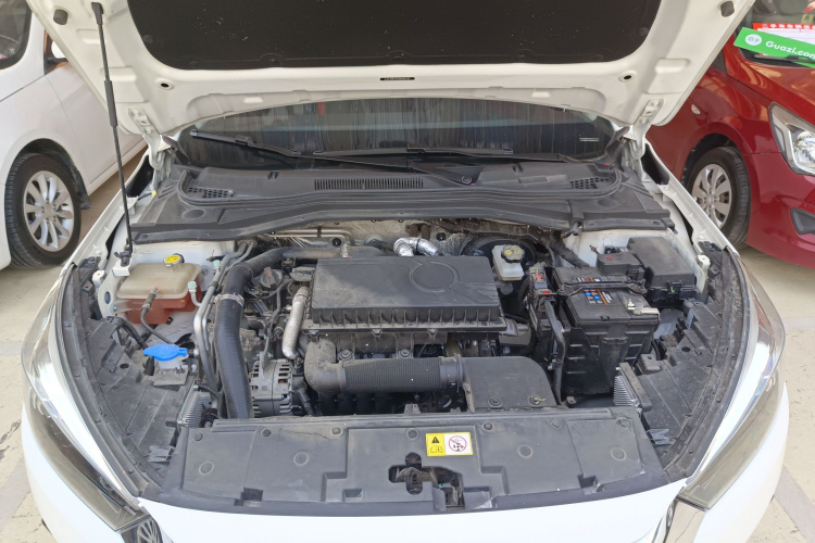 思皓A5 2021款 1.5T CVT尊贵智联型机舱底盘24