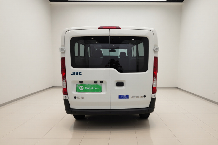 江铃 E福顺 2025款 明窗版 53.58kwh 中轴低顶车身外观6