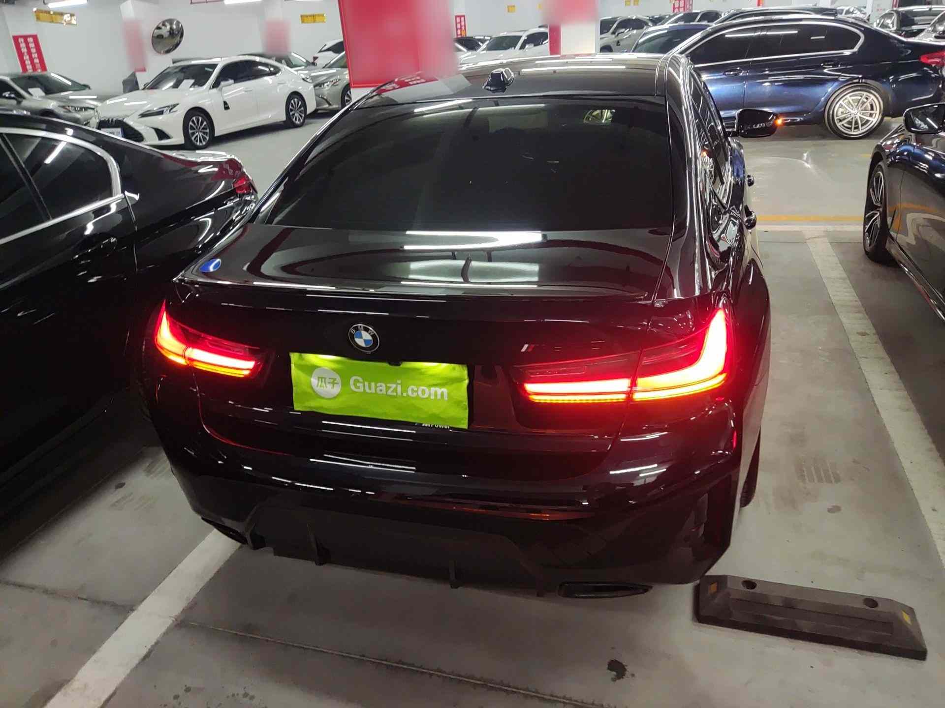 宝马3系 2024款 325i M运动曜夜套装(4)