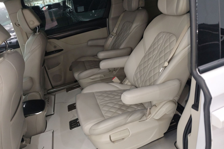 别克GL8 2022款 ES陆尊 653T 舒适型中控内饰21