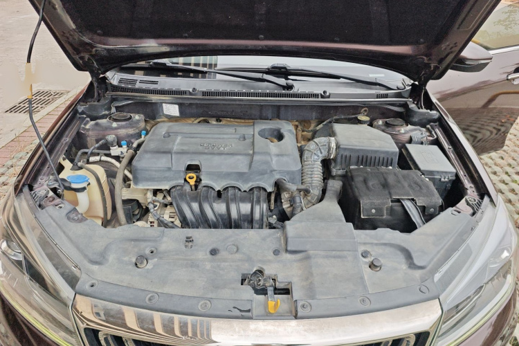 吉利汽车 帝豪 2018款 1.5L 手动向上互联版机舱底盘24