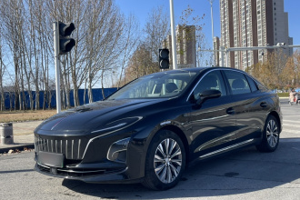 红旗E-QM5 2022款 431km 充电乐享版