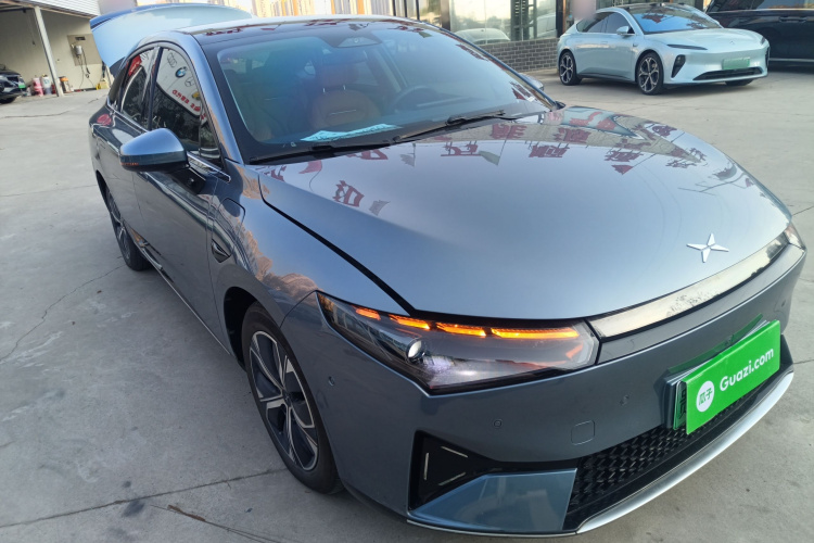 小鹏P5 2021款 460E车身外观3