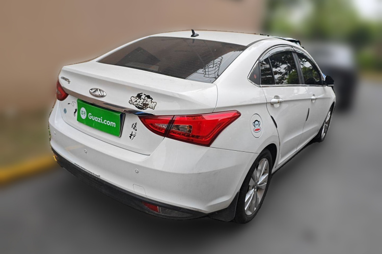 奇瑞 艾瑞泽5 2016款 1.5L CVT领潮版车身外观6005