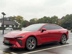 星途 星纪元 ES 2025款 纯电 Pro四驱 77kWh