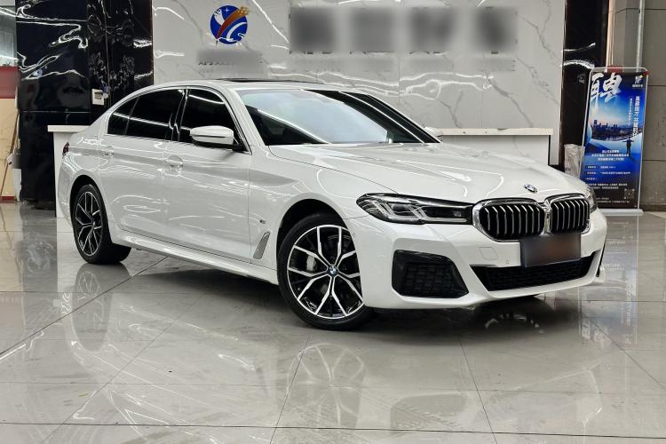 宝马5系 2022款 改款 530Li 尊享型 M运动套装车身外观6002