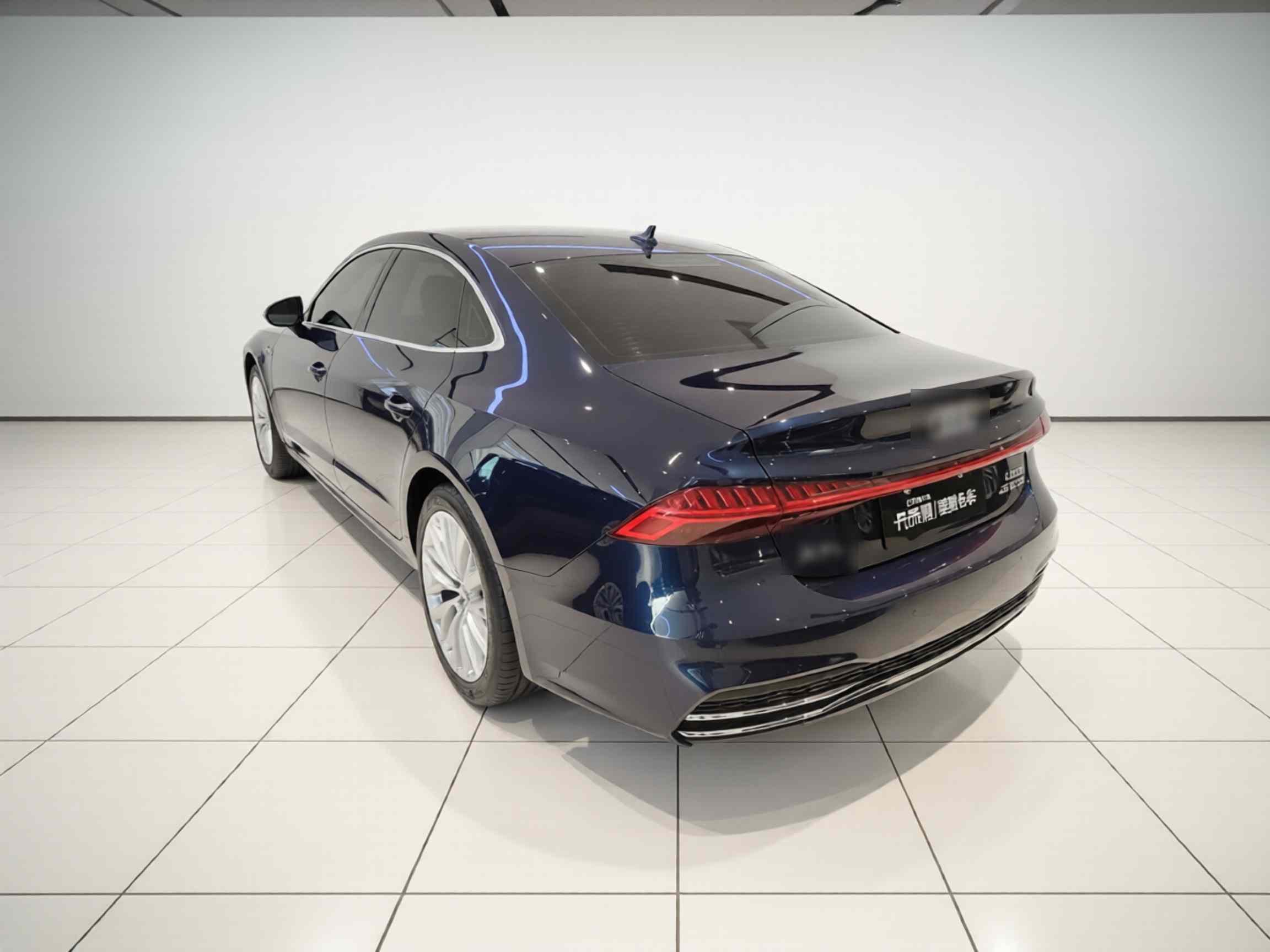 奥迪A7L 2024款 45TFSI S-line 筑梦型 流晶套装(3)