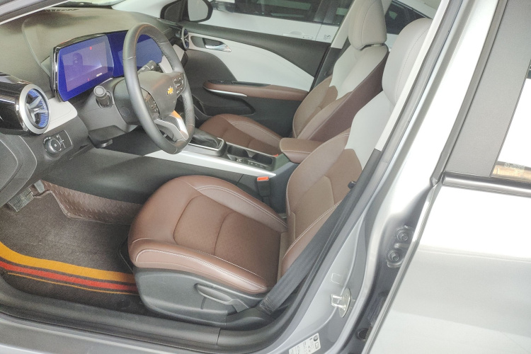 雪佛兰 科鲁泽 2024款 1.5L 双离合悦享版中控内饰19