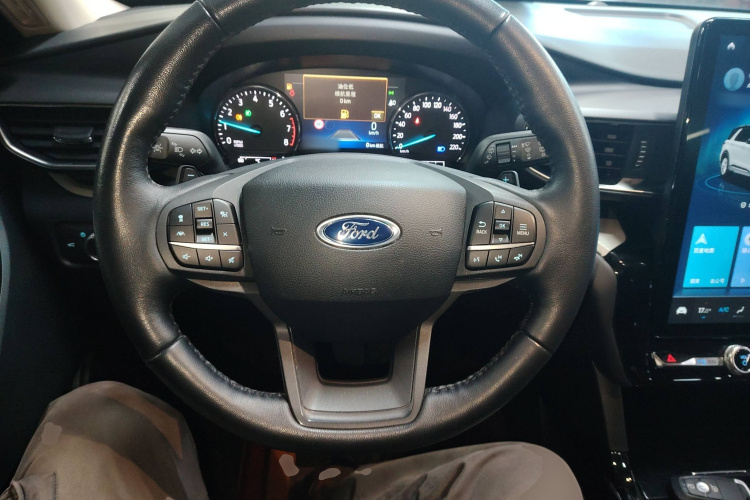 福特 探险者 2020款 EcoBoost 285 四驱风尚版 7座局部细节13