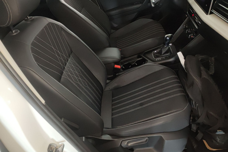 大众 途观L 2023款 330TSI 自动两驱舒享版局部细节41