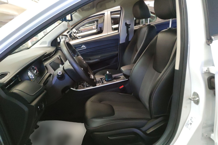 奇瑞 艾瑞泽GX 2018款 1.5T 手动劲色版 国V局部细节19