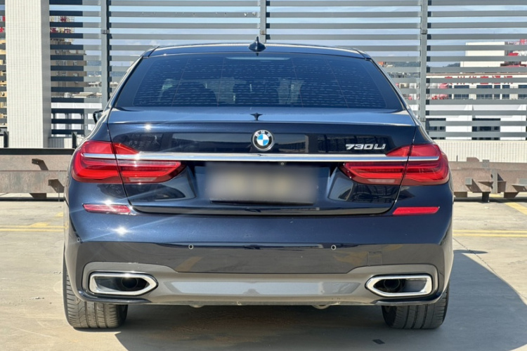 宝马7系 2018款 730Li 尊享型 M运动套装车身外观6006