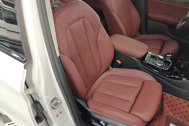 宝马X3 2023款 xDrive30i 领先型 M曜夜套装局部细节41