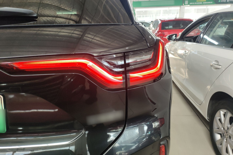 蔚来ES6 2022款 75kWh 运动版车身外观6006