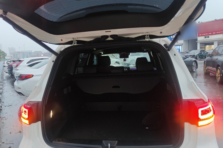 奔驰GLB AMG 2023款 AMG GLB 35 4MATIC局部细节23