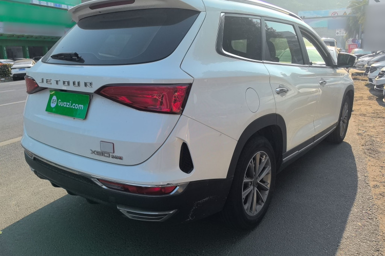 捷途X90 2020款 1.5T DCT影智版 5座车身外观7