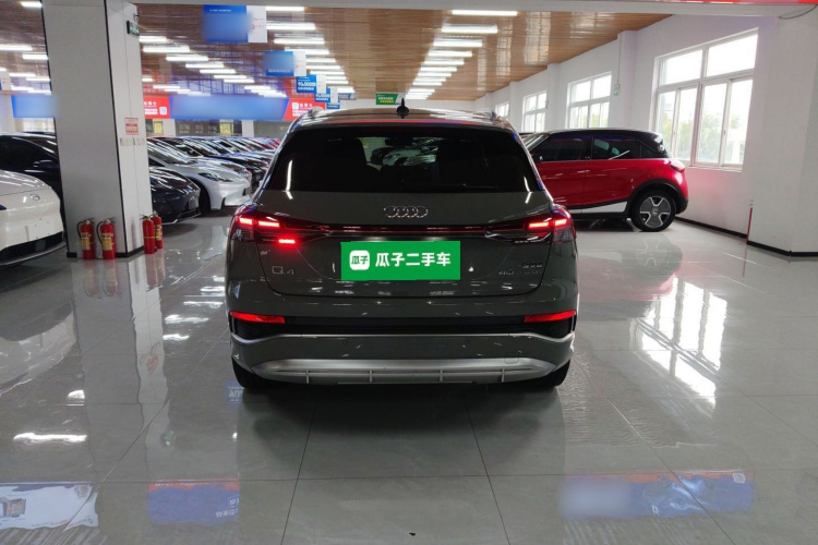 奥迪Q4 e-tron 2023款 40 e-tron 创境版车身外观6