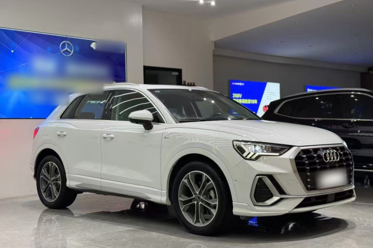 奥迪Q3 2023款 40 TFSI 时尚动感型车身外观6005