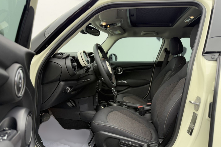 MINI 2021款 1.5T ONE 五门版局部细节19