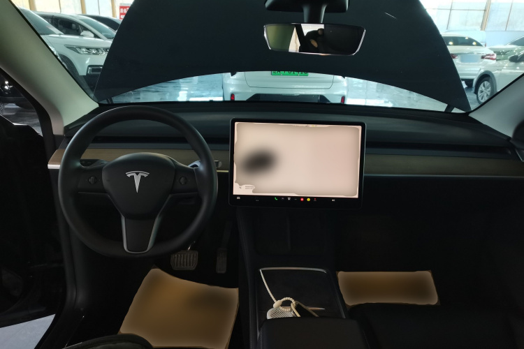 特斯拉 Model Y 2022款 改款 后轮驱动版中控内饰7002