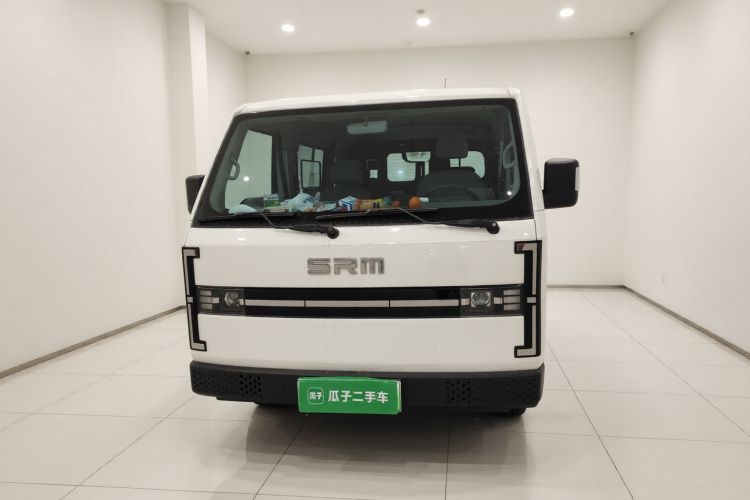 SRM鑫源新能源E3L 2025款 宁德41.86Kwh 305KM 实用型客车车身外观2