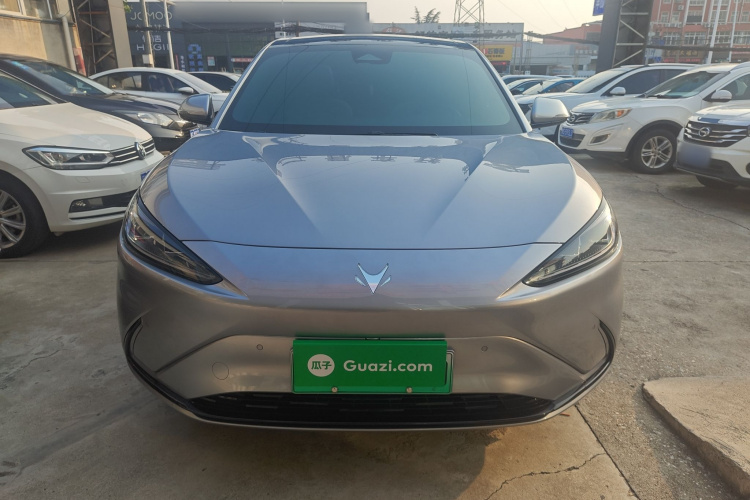 ARCFOX极狐 极狐 阿尔法S6 2025款 735MAX 160kW车身外观2