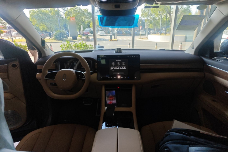 鸿蒙智行 问界M7 2024款 1.5T 后驱Plus版 5座中控内饰12