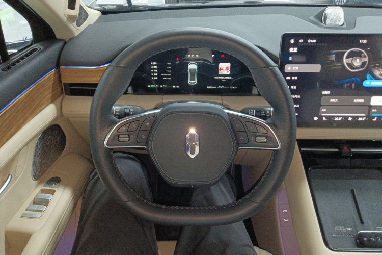 鸿蒙智行 问界M5 2023款 增程后驱标准版中控内饰13