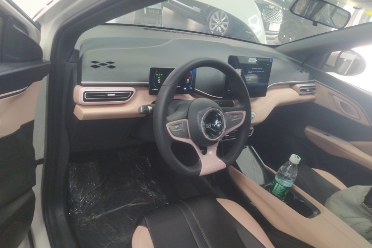 比亚迪 海鸥 2025款 305km 活力版中控内饰12