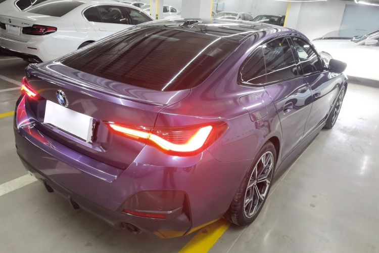 宝马4系 2022款 430i Gran Coupe M运动曜夜套装车身外观6005
