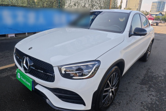 奔驰GLC轿跑 2023款 GLC 260 4MATIC 轿跑SUV
