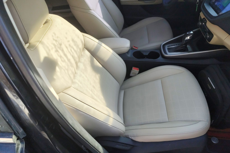 福特 福睿斯 2015款 1.5L 自动时尚型局部细节41