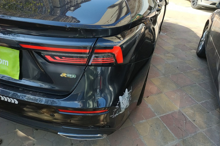 奇瑞 艾瑞泽5 PLUS 2021款 小AI 1.5T CVT享PLUS车身外观9