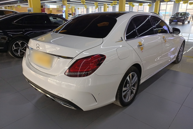 奔驰C级 2021款 C 200 L 时尚型运动版车身外观7