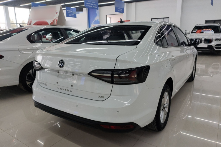 大众 朗逸 2023款 新锐 1.5L 自动新逸版车身外观7