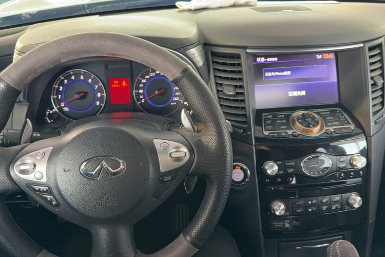 英菲尼迪FX 2011款 FX35 标准版局部细节13