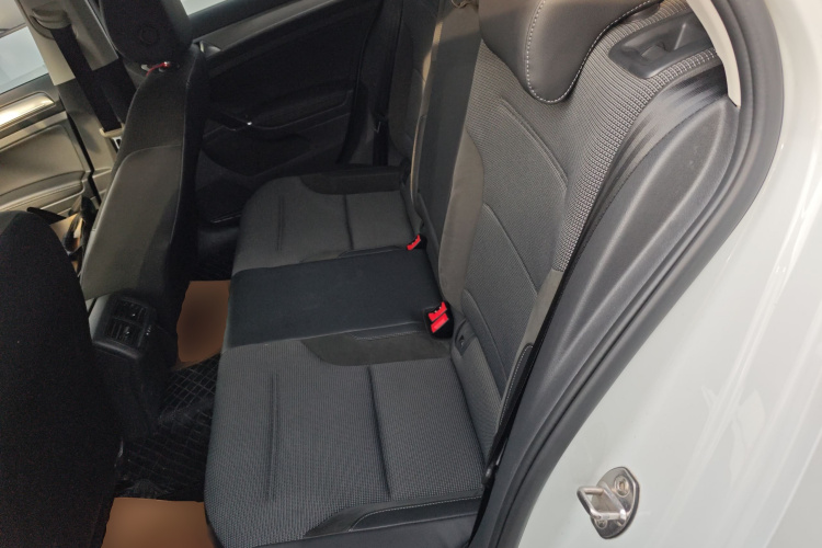 大众 高尔夫 2018款 230TSI 自动舒适型中控内饰7004