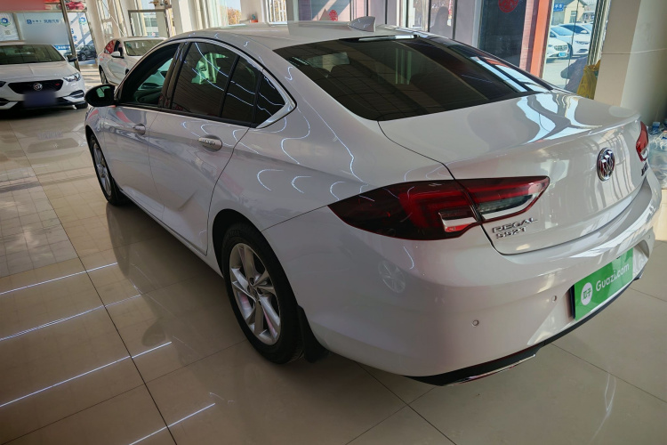 别克 君威 2022款 552T 智享型车身外观6008