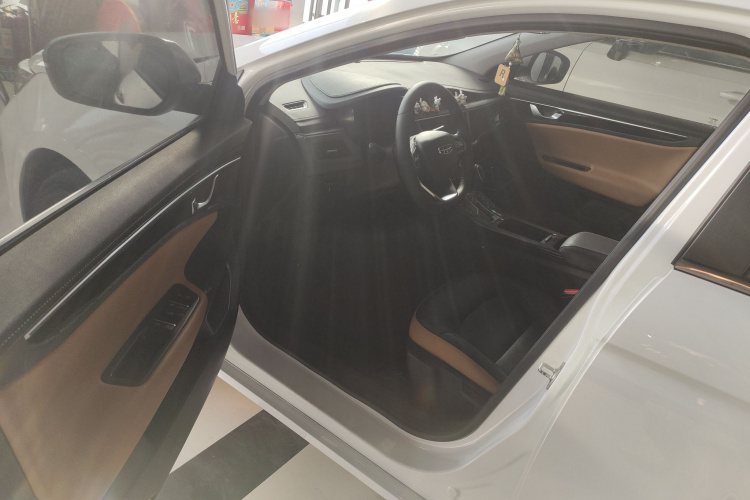 吉利汽车 帝豪GL 2020款 1.4T CVT豪华型中控内饰7003