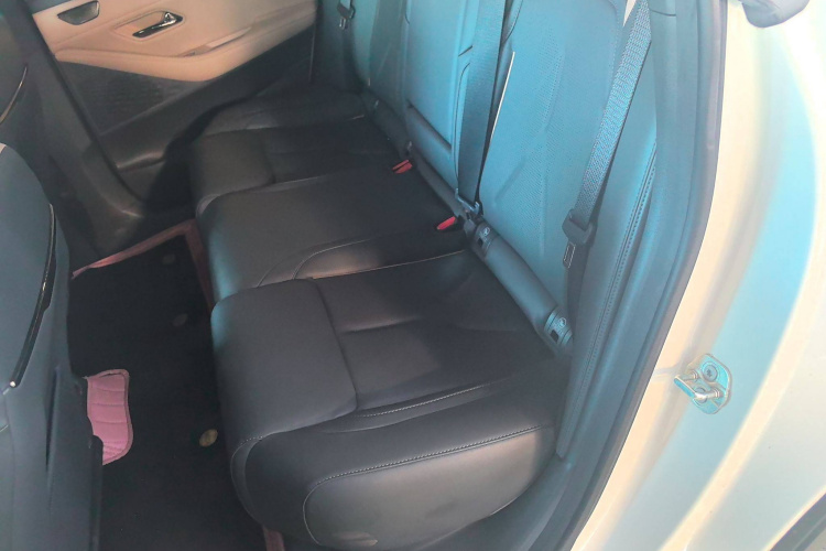 深蓝汽车 深蓝SL03 2022款 515纯电版中控内饰7001