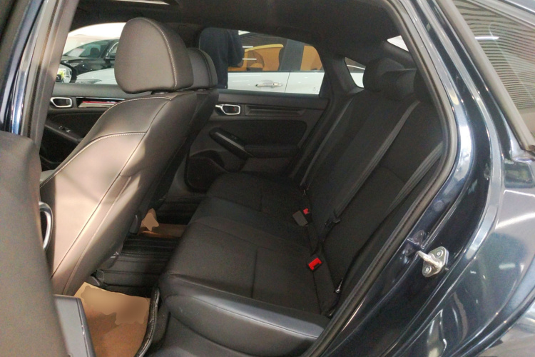 本田 思域 2022款 240TURBO CVT燃动版中控内饰21