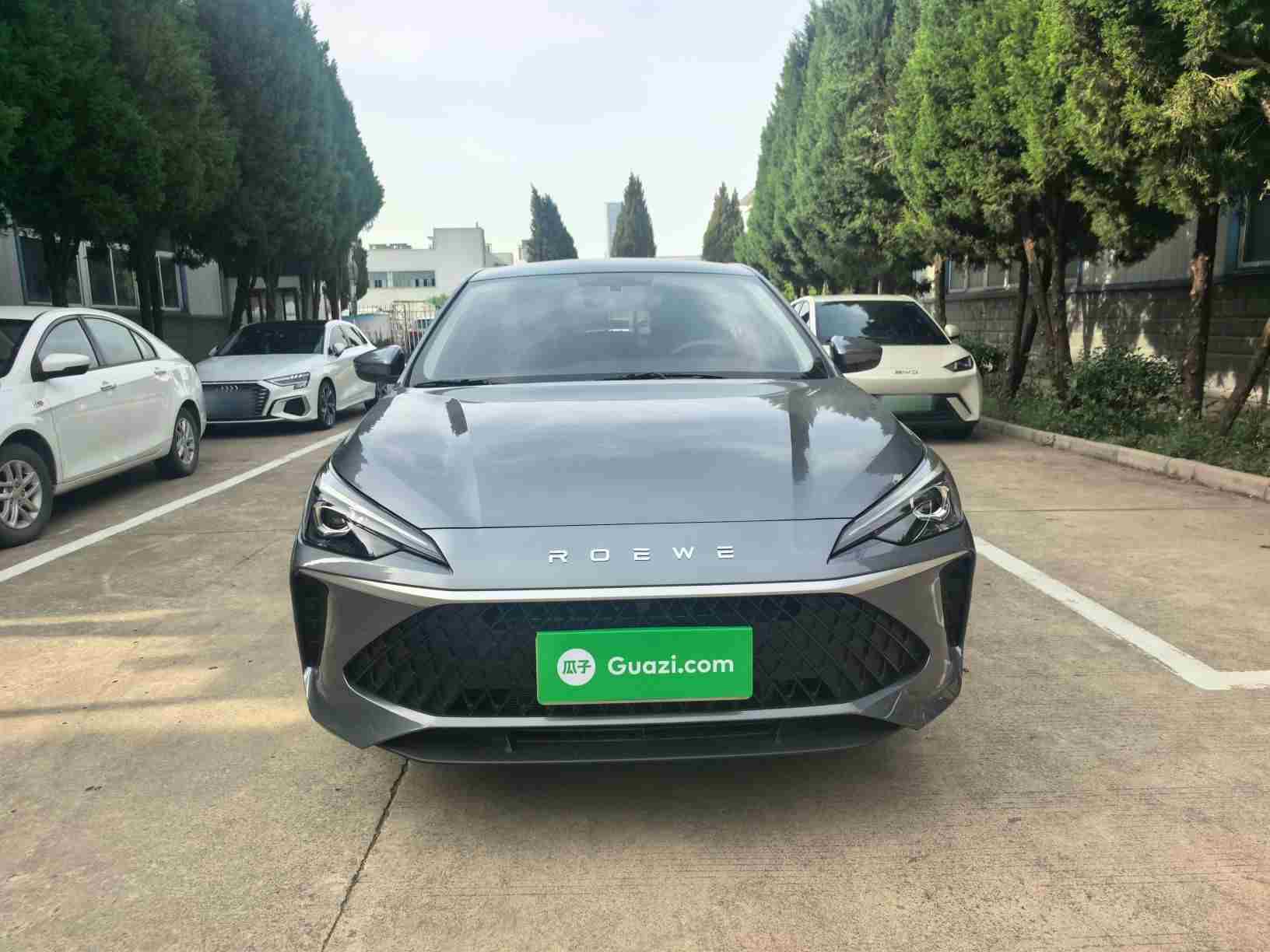 宿州二手荣威i5 2026款，开三年还能卖多少钱？