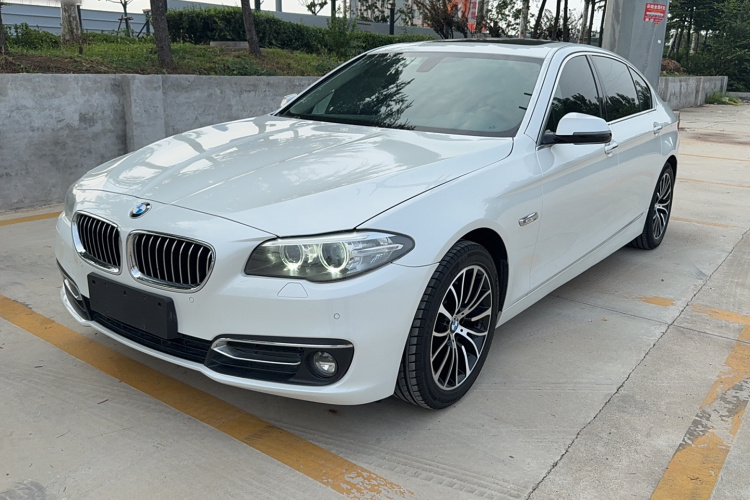 宝马5系 2014款 525Li 豪华设计套装车身外观6002