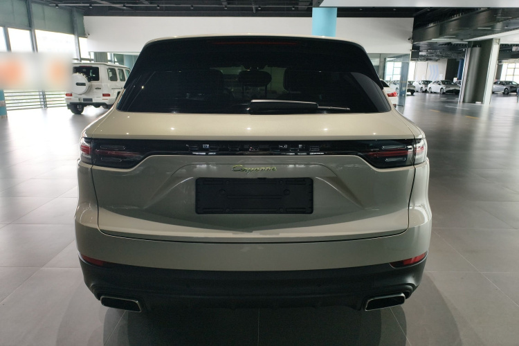 保时捷 Cayenne新能源 2021款 Cayenne E-Hybrid 2.0T车身外观6