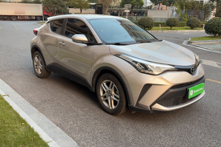 丰田C-HR 2021款 2.0L 舒适版车身外观6002
