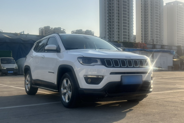 Jeep 指南者 2017款 200T 自动家享版车身外观6001