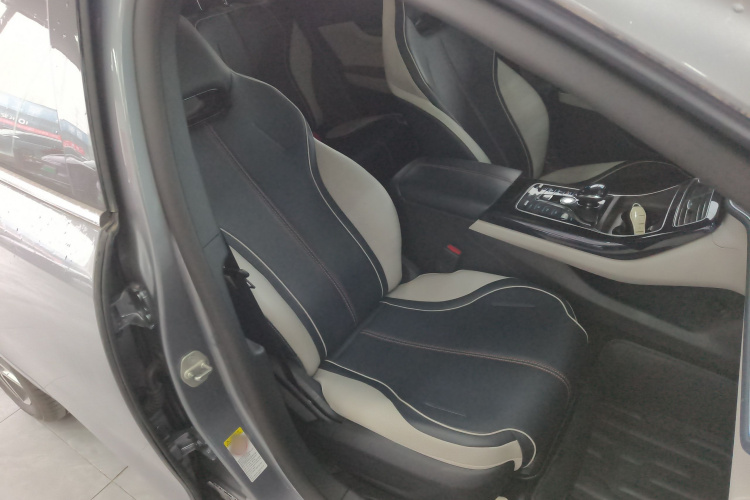 比亚迪 秦PLUS 2021款 DM-i 55KM 旗舰型局部细节41