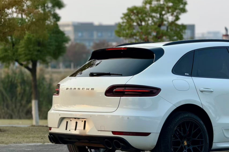 保时捷 2017款 Macan GTS 3.0T车身外观6010